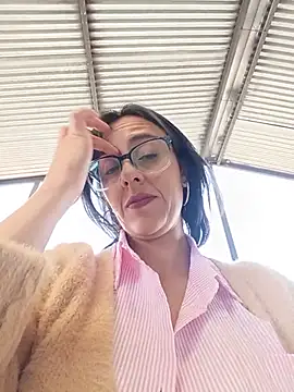 Jade 1-9 online show from June 23, 5:00 pm