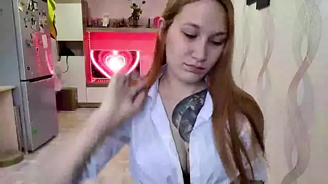Elyra glow online show from October 3, 12:24 pm