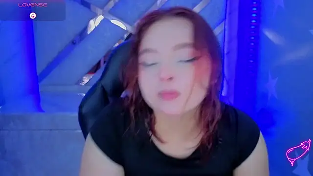 mia foster t online show from June 3, 1:14 pm
