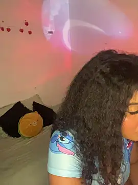 Snapshot of mitschellfox21 chatting on November 14, 9:57 pm mitschellfox21 online show from November 14, 9:57 pm