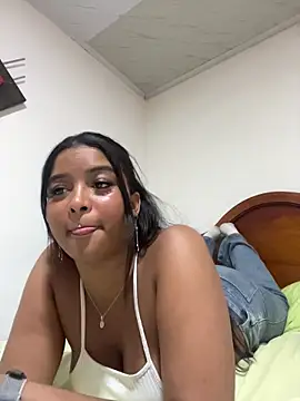 Snapshot of mitschellfox21 chatting on November 20, 9:14 pm mitschellfox21 online show from November 20, 9:14 pm