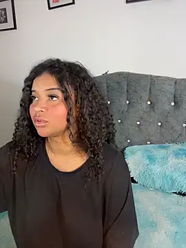 Snapshot of mitschellfox21 chatting on February 26, 10:42 pm mitschellfox21 online show from February 26, 10:42 pm