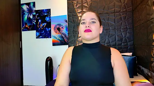 Hurrem99 online show from November 6, 8:10 pm