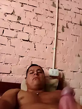Snapshot of Alex321Flores chatting on May 24, 7:41 pm Alex321Flores online show from May 24, 7:41 pm
