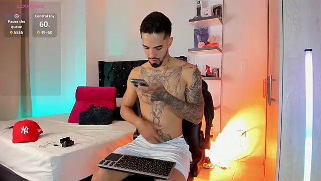  Duriel online show from April 7, 4:29 pm