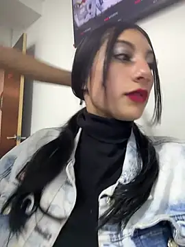 brandy danger online show from October 4, 8:18 pm