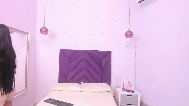 Nahomycarterr online show from October 13, 7:36 pm