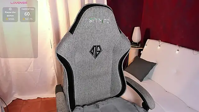 Snapshot of beyondsteel_ chatting on November 12, 3:07 am beyondsteel online show from November 12, 3:07 am