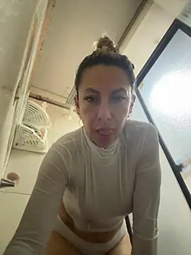 Snapshot of GisellTorres36 chatting on October 13, 5:35 pm GisellTorres36 online show from October 13, 5:35 pm