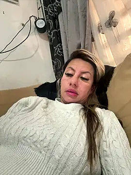 Snapshot of GisellTorres36 chatting on November 17, 6:35 pm GisellTorres36 online show from November 17, 6:35 pm