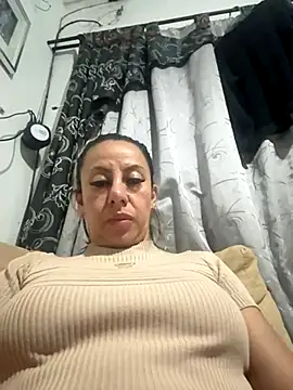 Snapshot of GisellTorres36 chatting on November 22, 6:45 am GisellTorres36 online show from November 22, 6:45 am