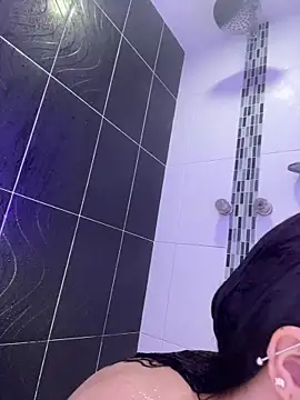 gabriiieela  online show from February 6, 7:28 pm