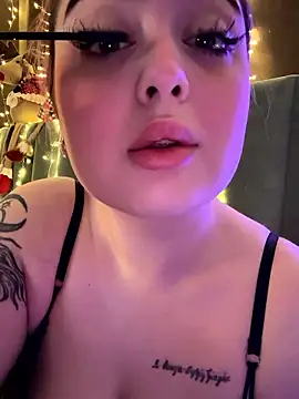 KellyMoors online show from January 17, 1:21 am