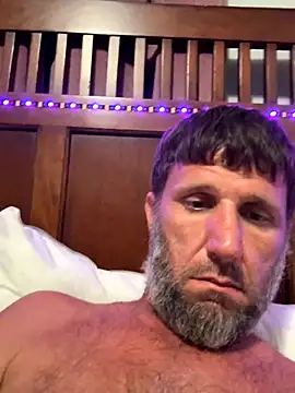 Snapshot of beastmaster504 chatting on November 6, 11:37 pm beastmaster504 online show from November 6, 11:37 pm