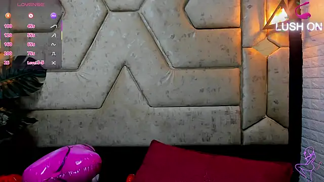 Julieta Slav3 online show from March 30, 9:16 pm