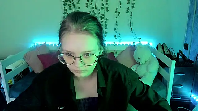 shy elina01 online show from October 10, 10:36 am