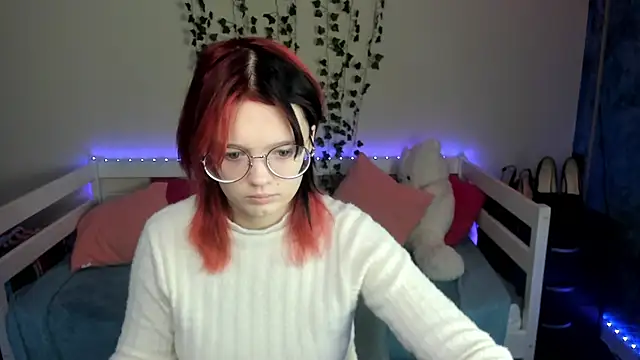 shy elina01 online show from November 24, 10:26 am