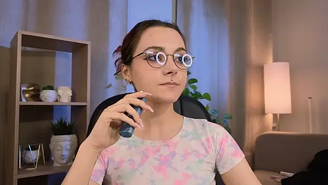 ElizabethMilller  online show from November 25, 10:54 pm