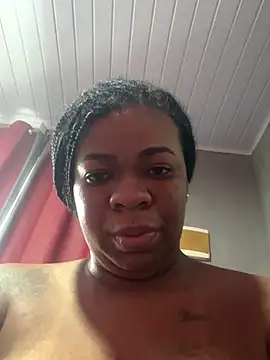 Priihmedeiros online show from October 12, 11:53 am