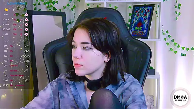 Kelly foox online show from January 10, 12:01 am