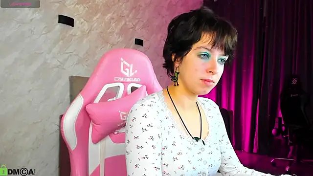 Sara Frayer online show from November 3, 1:08 am