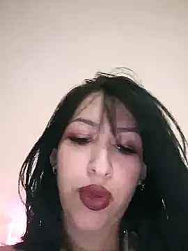 Snapshot of annyrusso chatting on November 27, 4:42 pm annyrusso online show from November 27, 4:42 pm