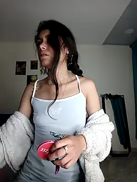 caramel doll   online show from October 9, 12:30 am