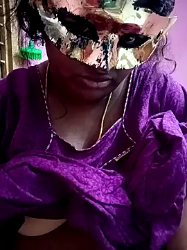 Snapshot of supcpl chatting on February 6, 12:37 am supcpl online show from February 6, 12:37 am