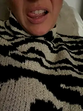 Daiana Andra online show from October 22, 7:35 pm