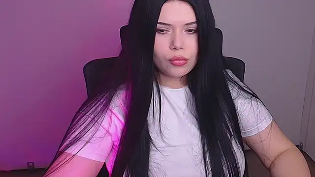 Mona Esty online show from November 4, 6:40 pm