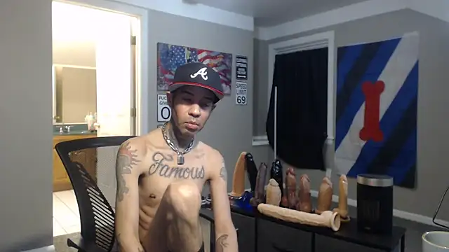 Snapshot of Michigan9000 chatting on March 7, 11:35 pm Michigan9000 online show from March 7, 11:35 pm