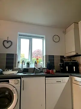 MimiMaee online show from October 21, 6:47 am