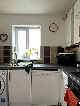 MimiMaee online show from November 18, 10:09 am