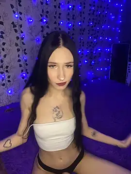 Kisa-Lisa  online show from November 12, 4:29 pm