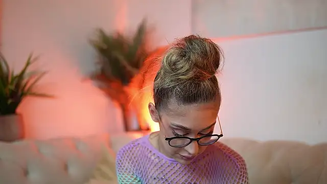 AileenKiss online show from October 7, 6:16 pm