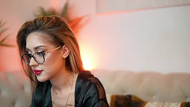 AileenKiss online show from October 19, 6:41 pm