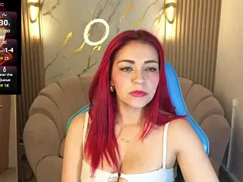 Maily b online show from October 3, 8:06 pm