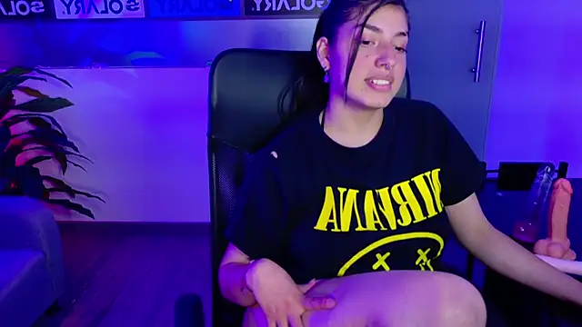 Violetta Swett  online show from October 27, 1:37 pm