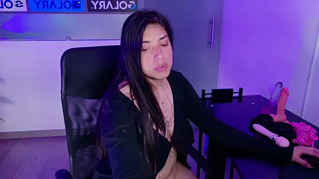 Violetta Swett  online show from November 1, 12:29 pm