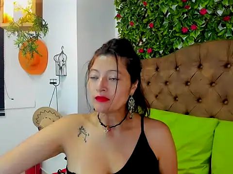 Snapshot of Karla_lust chatting on October 14, 1:23 pm Karla lust online show from October 14, 1:23 pm