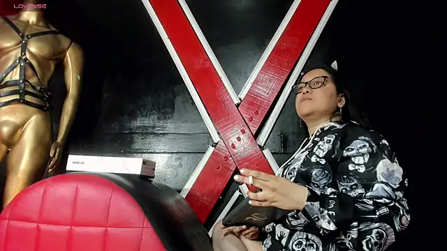 Xander Taylor  online show from October 7, 11:24 pm