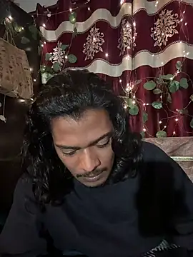 Snapshot of Ujjwallkumar0069 chatting on March 17, 4:32 pm Ujjwallkumar0069 online show from March 17, 4:32 pm