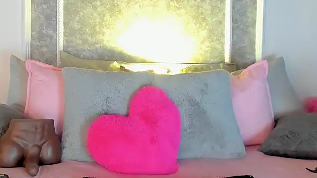 Snapshot of _victoriaa__lois chatting on October 25, 7:41 pm victoriaa lois online show from October 25, 7:41 pm