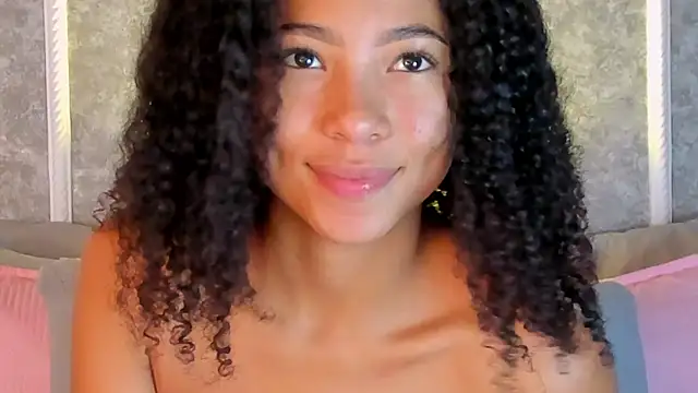 Snapshot of _victoriaa__lois chatting on November 26, 11:39 pm victoriaa lois online show from November 26, 11:39 pm