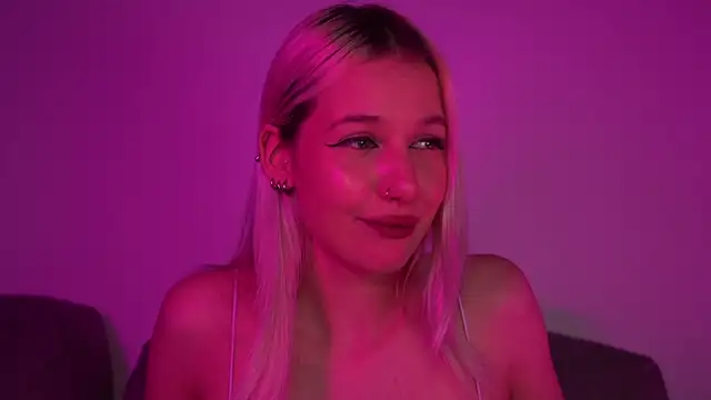 RanyThomson online show from April 23, 6:21 pm