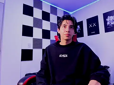 Snapshot of jeycobb chatting on October 17, 11:57 am jeycobb online show from October 17, 11:57 am