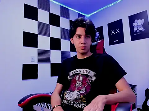 Snapshot of jeycobb chatting on November 7, 11:43 am jeycobb online show from November 7, 11:43 am