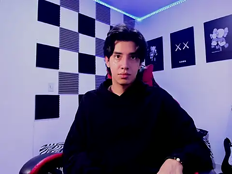 Snapshot of jeycobb chatting on November 17, 2:12 pm jeycobb online show from November 17, 2:12 pm