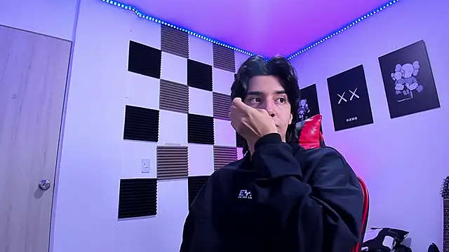 jeycobb online show from February 8, 11:57 am