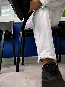 Snapshot of shannon_kinne_ chatting on November 14, 2:05 pm shannon kinne online show from November 14, 2:05 pm